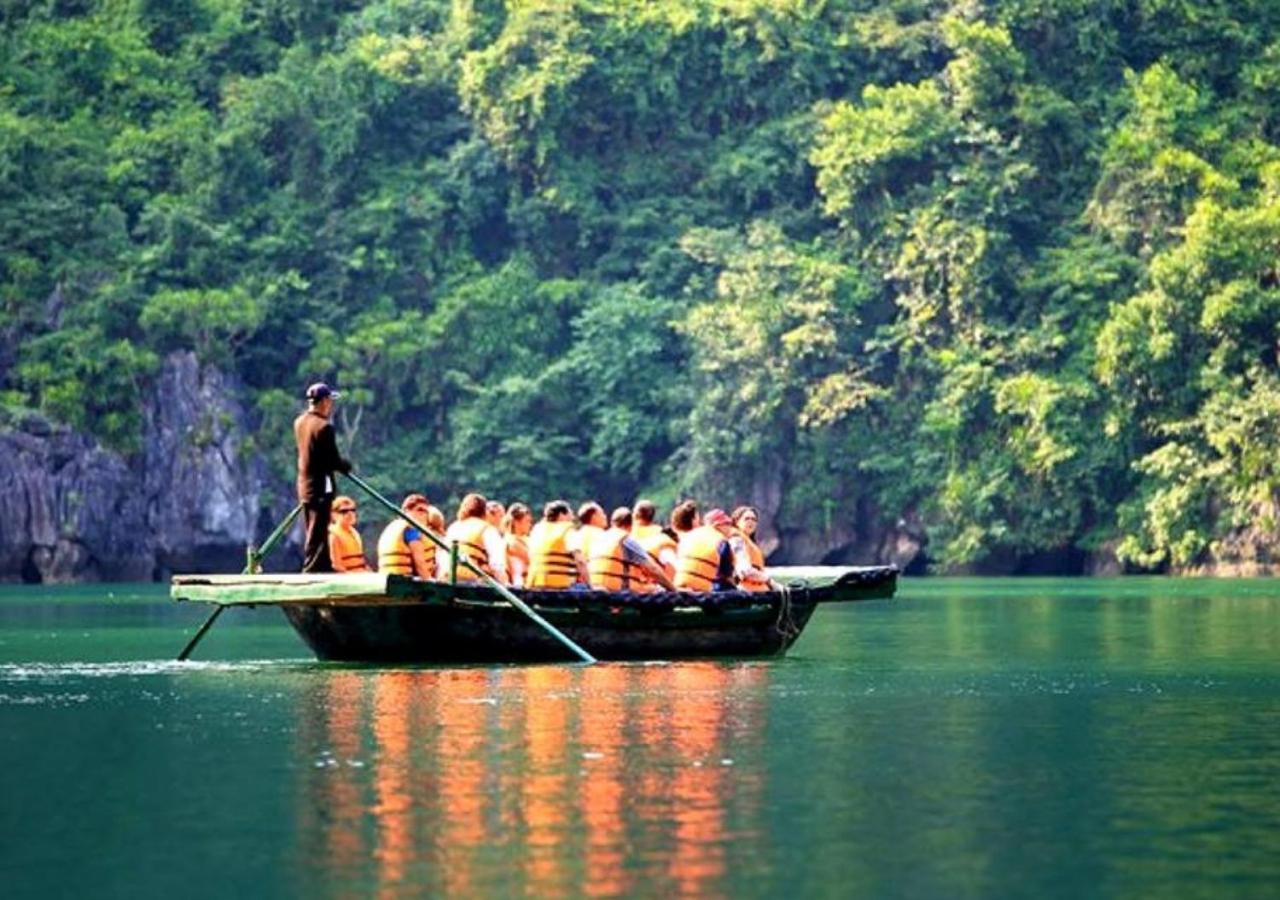  Swan Cruises Halong Халонг